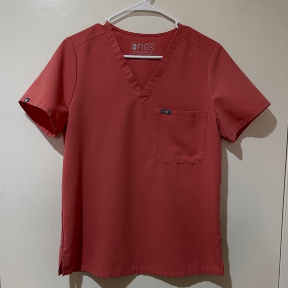 FIGS Catarina One-Pocket Scrub Top- CORAL - Picture 1 of 5